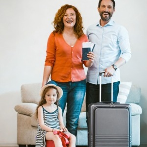 lightweight travel luggage