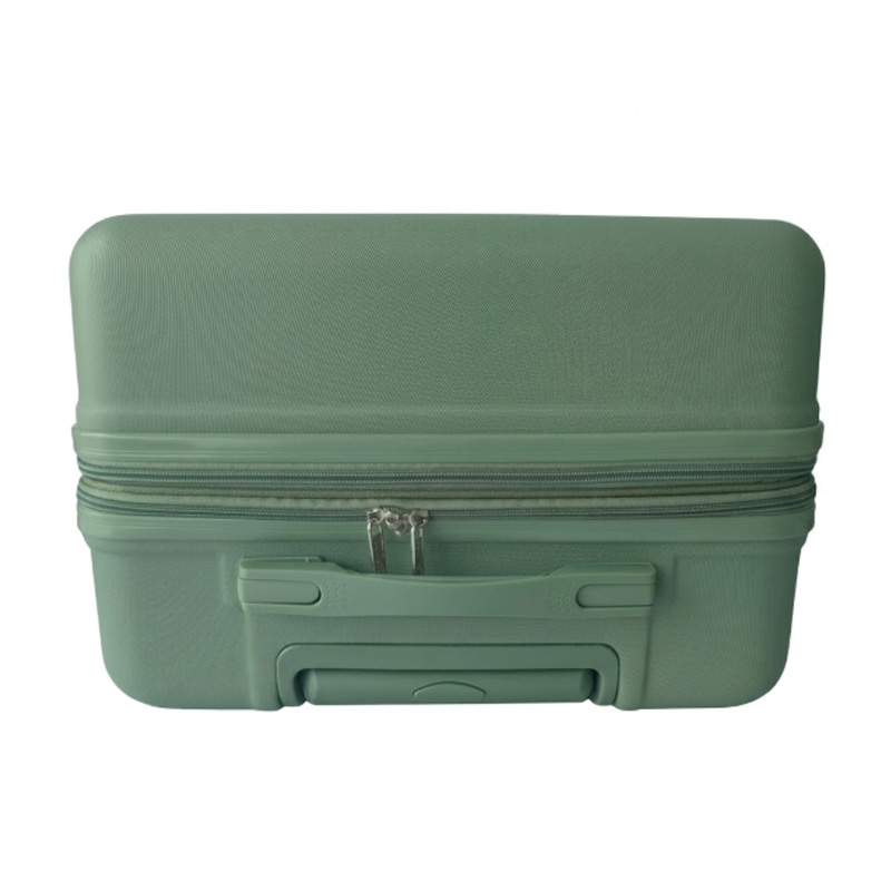 Multi-directional rolling luggage